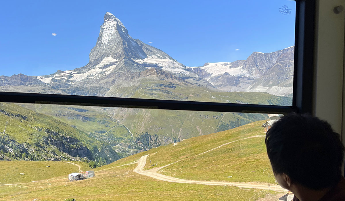 how to get around Switzerland by train