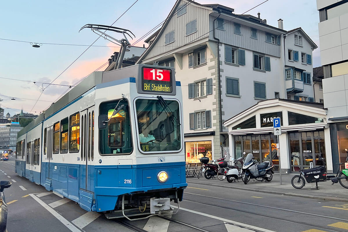 cómo moverse en Zurich: en tranvía