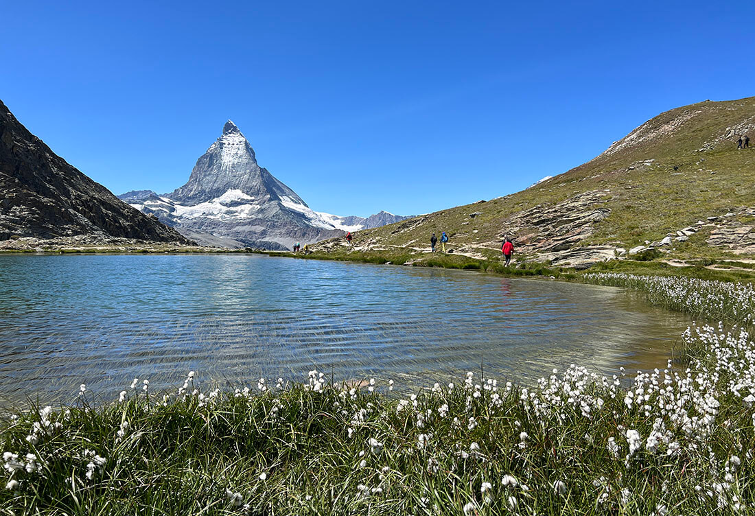 Lago Riffelsee en Zermatt, Suiza