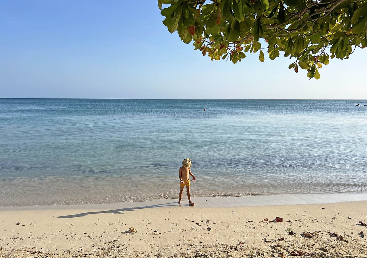 playa hotel isla del encanto en baru Colombia