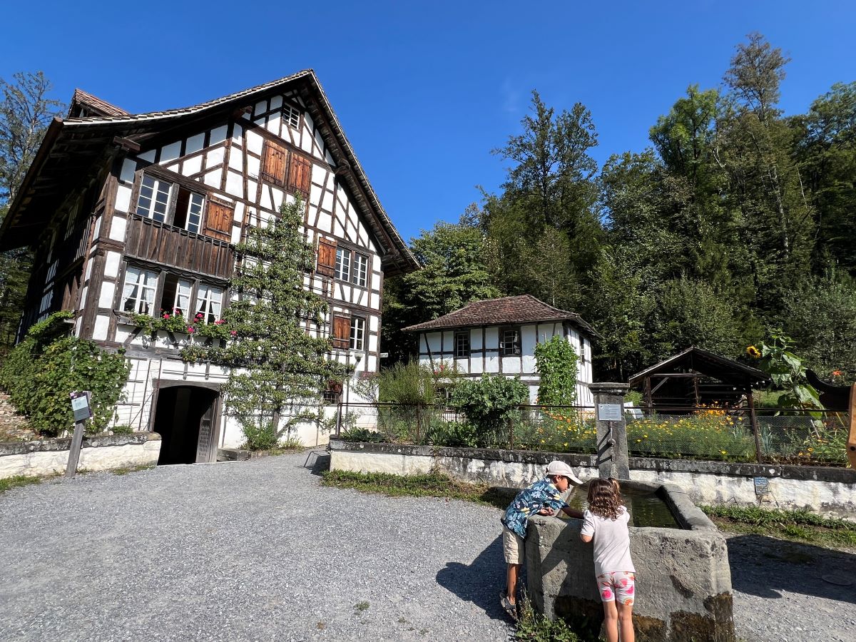 museo Ballenberg en Suiza ideal para ir con niños