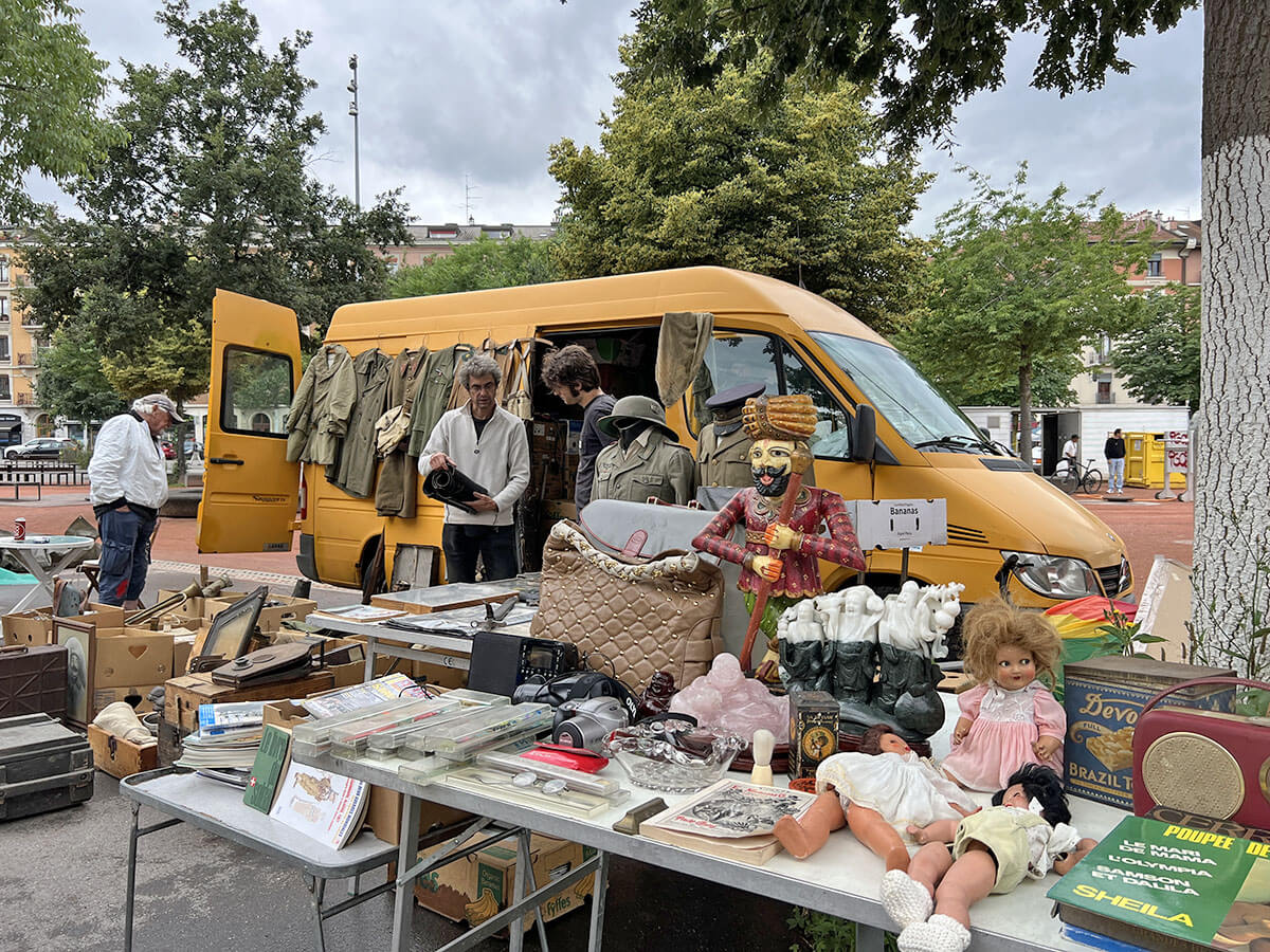 mercado de pulgas de ginebra en Suiza